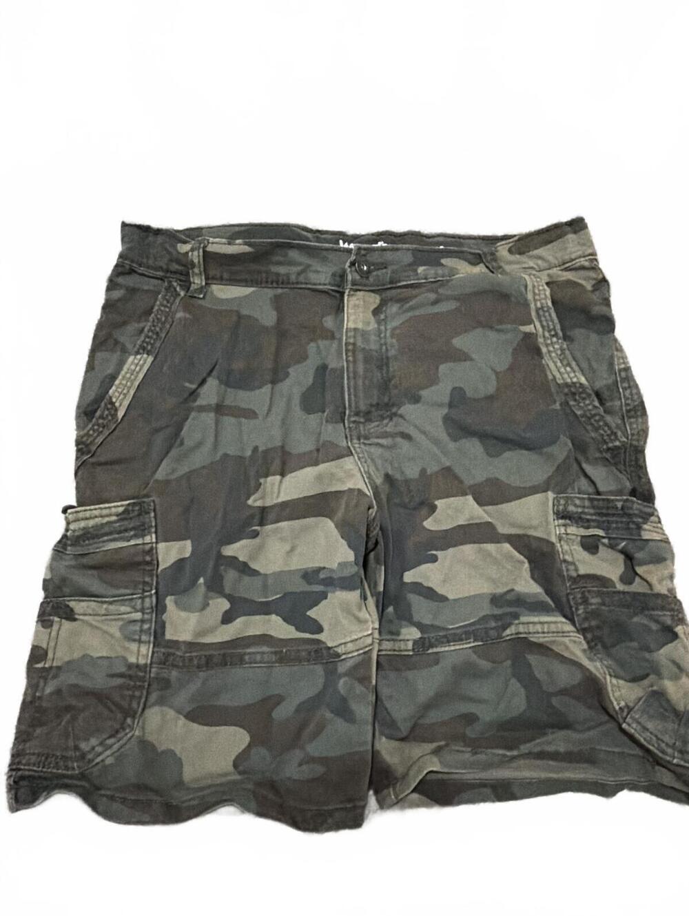 Wrangler Boys Classic Camouflage Cargo Shorts 16 Husky